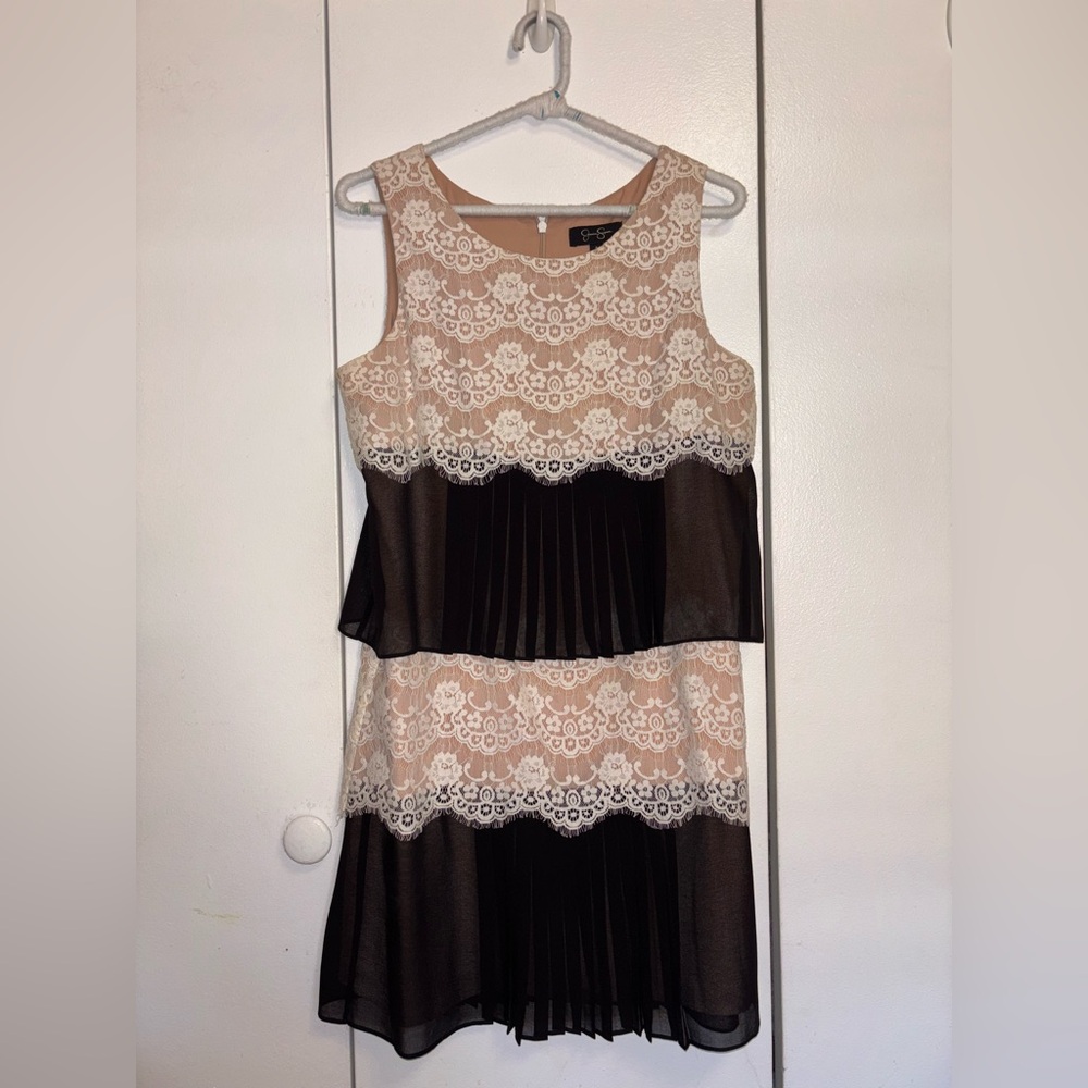 Jessica Simpson Chic Black and Cream Lace Dress